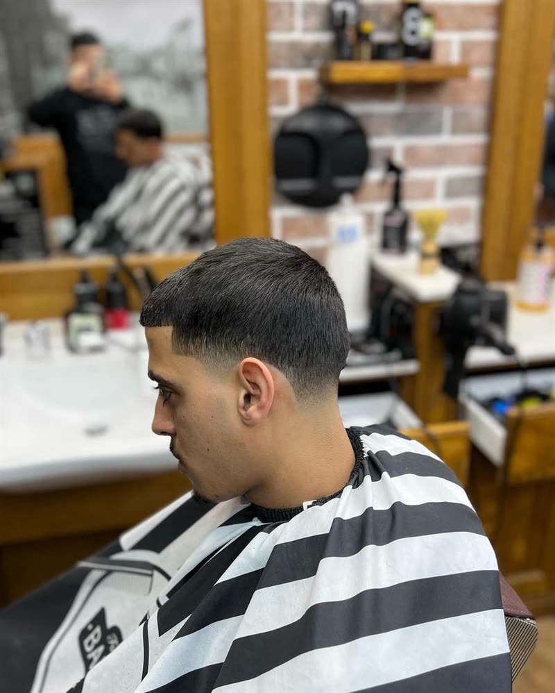 Textured crop with a low fade